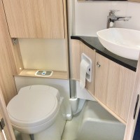Burstner campers Nexxo T 690 uit 2015 Foto #16