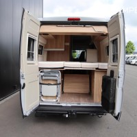 Hymer Yellowstone 180pk Automaat | Lithium | Hefdak | Omvormer | BOMVOL | Thule swing | Lengtebedden | Standairco | Luifel | Luchtvering | Foto #13