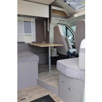Lmc Tourer Lift 730 165PK | Lengtebedden | Gescheiden douche | Hefbed | Fietsendrager | Zonnepaneel | Bearlock | Dakairco | Luifel | Fietsendrager Foto #4