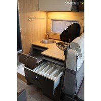 Lmc Tourer Lift 730 165PK | Lengtebedden | Gescheiden douche | Hefbed | Fietsendrager | Zonnepaneel | Bearlock | Dakairco | Luifel | Fietsendrager Foto #10