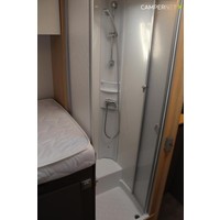 Lmc Tourer Lift 730 165PK | Lengtebedden | Gescheiden douche | Hefbed | Fietsendrager | Zonnepaneel | Bearlock | Dakairco | Luifel | Fietsendrager Foto #14