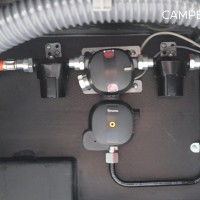 Hymer B-ML I 780 170pk Automaat | Alde verwarming | Levelsysteem | BOMVOL | Lengtebedden | Lithium | Hefbed | Omvormer | Dakairco | 5G Wifi router | Luifel | Stoelverwarming | Oven | Gescheiden douche | Gas aansluiting buiten | Foto #35