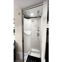 Adria Twin 640 SGX SPORTS/9G AUTOMAAT/180PK/E&P Level/Bomvol Foto #17