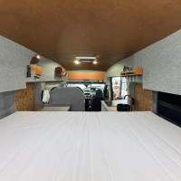 Ford Transit Camper Bus L3H3 | Nieuwe Motor | Nieuwe Koppeling | Nieuwe Turbo | Zeer Unieke Uitvoering Foto #40