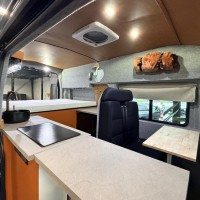 Ford Transit Camper Bus L3H3 | Nieuwe Motor | Nieuwe Koppeling | Nieuwe Turbo | Zeer Unieke Uitvoering Foto #11
