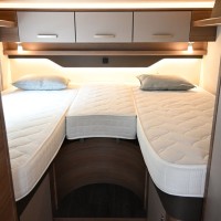 Knaus L!VE I 700 MEG |E&P systeem|Hefbed Foto #5