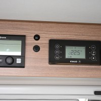 Knaus L!VE I 700 MEG |E&P systeem|Hefbed Foto #26