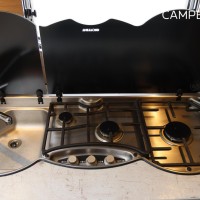 Lmc Cruiser T662 140pk Automaat | Lithium | Lengtebedden | Omvormer | Fietsendrager | LPG installatie | Zonnepaneel | 6.99M | Bearlock | Garmin multimediasysteem | Buitendouche | Foto #39