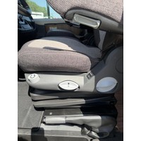 Knaus 650 Meg Platinum 9T-Automaat Enkele Bedden Hefbed Trekhaak Foto #18