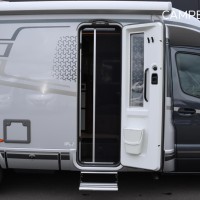 Hymer BMC-T 680 170pk Automaat | Premium pakket | Lengtebedden | Gescheiden douche | Hymer SLC Chassis | Nieuw uit voorraad leverbaar | Lithium | Crystal Silver | Facelift BMC | Foto #4