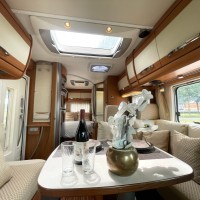 Hymer Gold 645 SL uit 2008 Foto #14