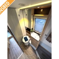 Adria Coral Platinum S 690 SC uit 2016 Foto #8