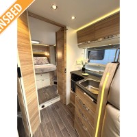 Adria Coral Platinum S 690 SC uit 2016 Foto #10