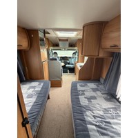 Bürstner Delfin T700 Enkele Bedden Zonnepaneel Luifel Fietsenrek Foto #2