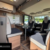 Weinsberg 700MEG CaraCore 9T-Automaat Enkele Bedden Hefbed Luifel Fietsenrek Foto #1