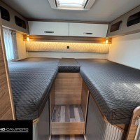 Weinsberg 700MEG CaraCore 9T-Automaat Enkele Bedden Hefbed Luifel Fietsenrek Foto #2