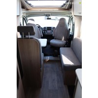 Carado V347 Pro+ Fiat 140pk Automaat | Nieuw model! | Luifel | Compacte uitvoering | Lengtebedden | Vario badkamer | Grote garage | Vloerverwarming | Grote koelkast | Foto #28