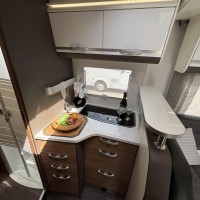Adria Matrix Plus 670 SL uit 2020 Foto #6
