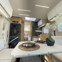 Adria Matrix Plus 670 DC uit 2024 Foto #16