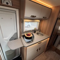 Weinsberg CaraLoft 600 	MG uit 2018 Foto #5