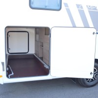 Carado I447 140pk Automaat | Lengtebedden 215cm ! | Hefbed | Pro + pakket | Fiat 10&amp;#039;&amp;#039; multimediasysteem | Oven | Achteruitrijcamera | Nieuw uit voorraad leverbaar | Gescheiden douche | Foto #35