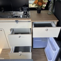 Volkswagen T6 Nevada l1h1 2016 BLAUW Foto #12