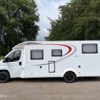 Burstner Nexxo T728 Lengte bedden/Airco/51.000 KM Foto #3