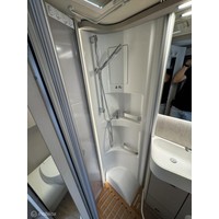 Hymer Exsis i 580 | Levelsysteem | Automaat | 1e eigenaar Foto #18