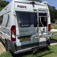 Pilote campers V600F uit 2017 Foto #2
