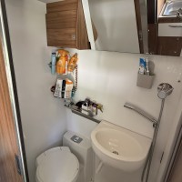 Pilote campers V600F uit 2017 Foto #7