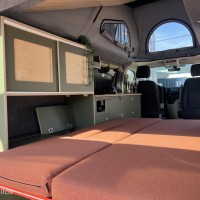 Volkswagen T6 2018 L2H1 Nevada 2018 Automaat two-tone Foto #18