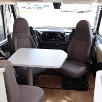 Hymer BMC-I 580 170pk Automaat | Led koplampen | Trekhaak | SLC chassis | Lithium | Hefbed | Duo control | Luifel | LED TV 32'' | Groot panoramaraam in slaapkamer | Lengtebedden | Foto #38