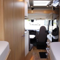 Hymer BMC-I 580 170pk Automaat | Led koplampen | Trekhaak | SLC chassis | Lithium | Hefbed | Duo control | Luifel | LED TV 32'' | Groot panoramaraam in slaapkamer | Lengtebedden | Foto #1