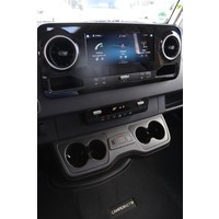 Hymer BMC-I 580 170pk Automaat | Led koplampen | Trekhaak | SLC chassis | Lithium | Hefbed | Duo control | Luifel | LED TV 32'' | Groot panoramaraam in slaapkamer | Lengtebedden | Foto #12
