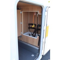 Sun living S-SERIES S 70 SP 2.3 Multijet 150pk | Dak airco | 5 zitplaatsen| Hefbed | Trekhaak | Dwarsbed | Bearlock | Luifel | Parkeersensoren | Kenwood multimediasysteem | Fietsendrager | Foto #39