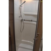 Hymer BMC-T 680 177pk Automaat | Lengtebedden | Hefbed | Gescheiden douche | Zonnepaneel | Veloslide | Bearlock | SLC Chassis | Luifel | Gas aansluiting buiten | Foto #24