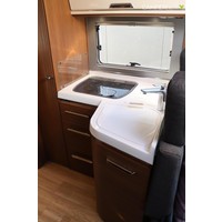 Niesmann-bischoff ARTO 79LE 177pk Automaat | E&P Levelsysteem |Alde verwarming | Truma bankairco | BOMVOL! | Lengtebedden | Zonnepanelen | Elektrische luifel | Elektrisch hefbed | Dubbele bodem | Victron omvormer | Oven | 5e zitplaats | Foto #52