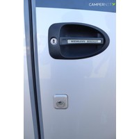Niesmann-bischoff ARTO 79LE 177pk Automaat | E&P Levelsysteem |Alde verwarming | Truma bankairco | BOMVOL! | Lengtebedden | Zonnepanelen | Elektrische luifel | Elektrisch hefbed | Dubbele bodem | Victron omvormer | Oven | 5e zitplaats | Foto #32