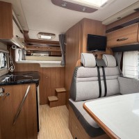 Lmc Liberty Explorer 635G Dwarsbed Hefbed Zonnepaneel Luifel Foto #33