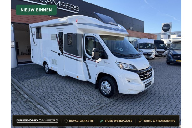 Rapido 686 F Euro6 Queensbed 2X Airco Zonnepaneel Luifel Fietsenrek