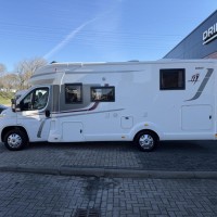 Rapido 686 F Euro6 Queensbed 2X Airco Zonnepaneel Luifel Fietsenrek Foto #7