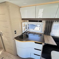 Rapido M66 177PK Automaat Enkele Bedden Levelsysteem 2x Airco Foto #15
