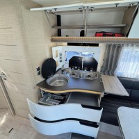 Rapido M66 177PK Automaat Enkele Bedden Levelsysteem 2x Airco Foto #16