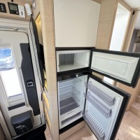 Rapido M66 177PK Automaat Enkele Bedden Levelsysteem 2x Airco Foto #17