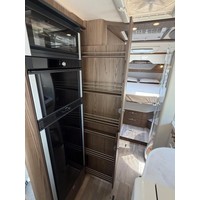 Hymer BML-I 790 MasterLine Lithium Omvormer Zonnepaneel 2X Airco Foto #22