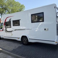 Challenger 398 XLB Queensbed Hefbed Zonnepaneel Luifel Bearlock Foto #6