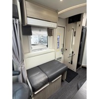 Challenger 398 XLB Queensbed Hefbed Zonnepaneel Luifel Bearlock Foto #13