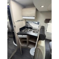 Challenger 398 XLB Queensbed Hefbed Zonnepaneel Luifel Bearlock Foto #17