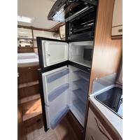 Hymer B 588 Automaat Enkele Bedden Hefbed 2X Airco Omvormer Zonnepaneel Foto #18