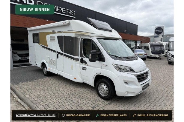 Carado T447 Euro6 Enkele Bedden Luifel Zonnepaneel Bearlock Fietsenrek